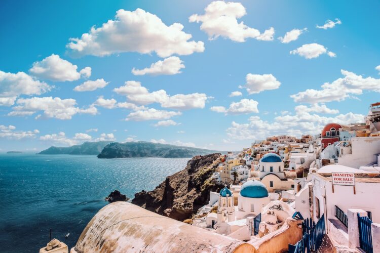 Jakie miejsca musisz zobaczyć, będąc na wakacjach w Grecji?